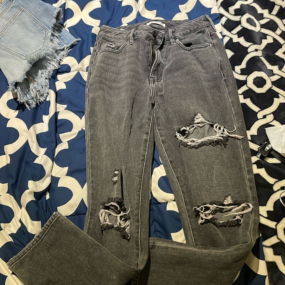 PACSUN BLACK RIPPED MOM JEANS